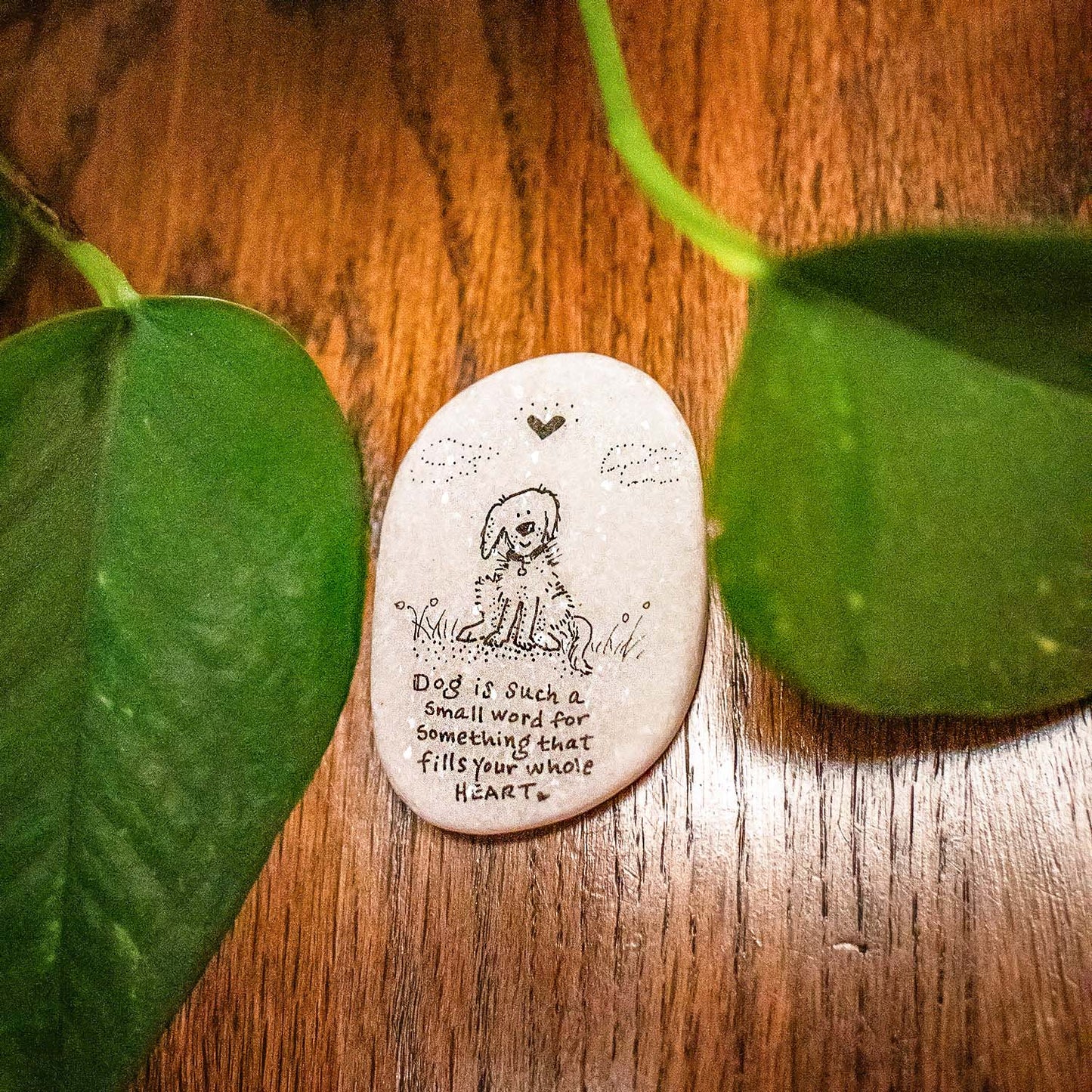 Stone art magnet 30 dog