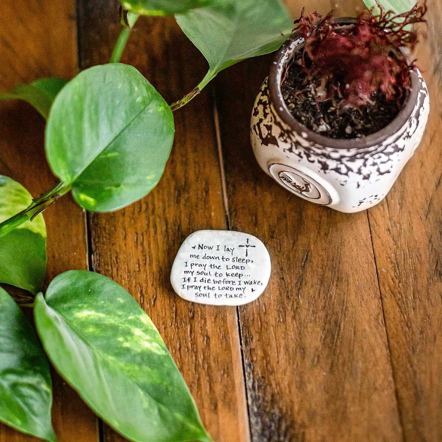 Stone art magnet 11 now I lay me down to sleep