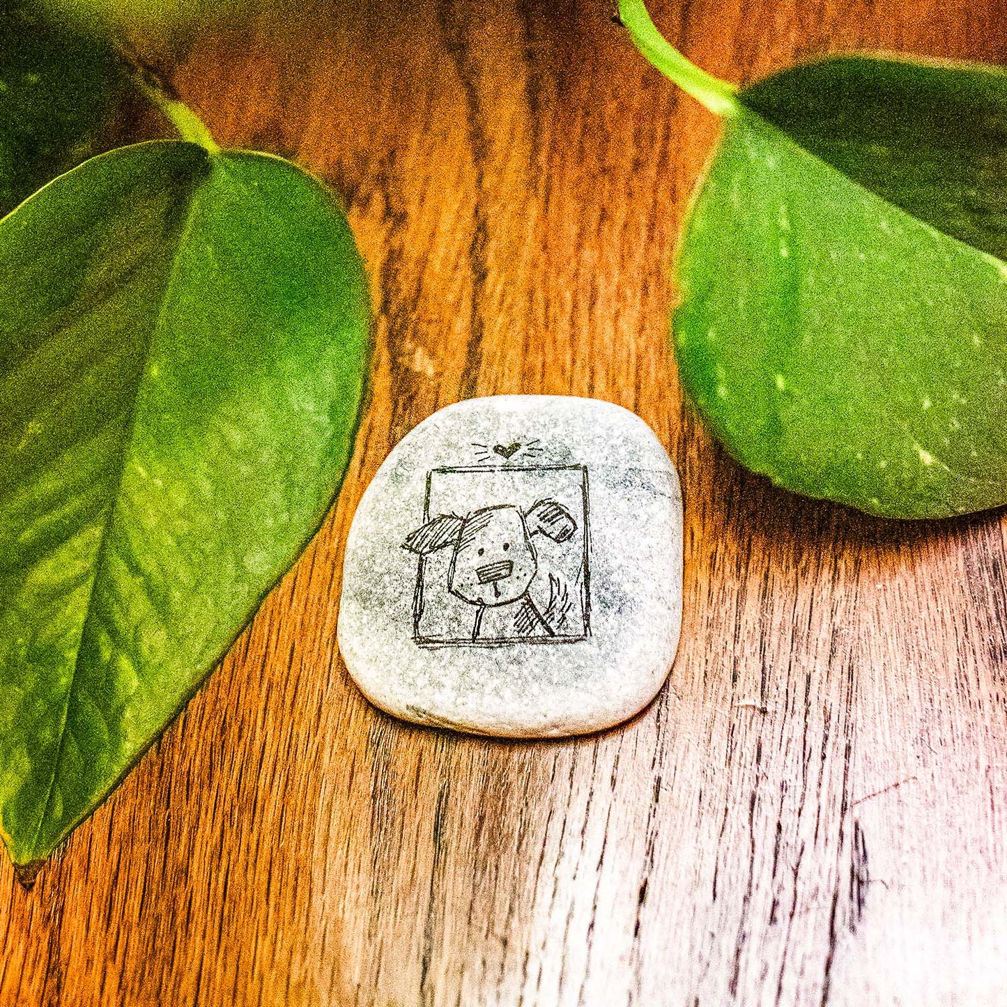 Stone art magnet 28 dog